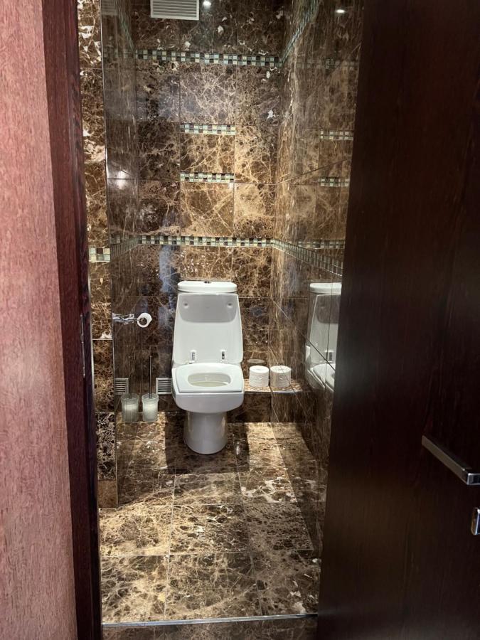 Studio Dans Le Quartier Luxe Neuilly-sur-Seine Exteriör bild